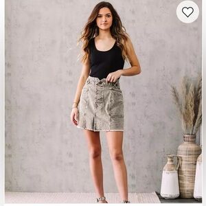 Oli & Hali Washed Corduroy Frayed Hem Skirt Women’s Size S